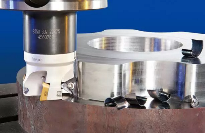 OTT-JAKAB近年來(lái)由于刀具材料、刀柄結(jié)構(gòu)以及涂層技術(shù)等領(lǐng)域的長(zhǎng)足進(jìn)步。數(shù)控刀具獲得了交飛猛進(jìn)的發(fā)展。高速切削、干式切削等一些高效環(huán)保的數(shù)控切削技術(shù)被越來(lái)越廣泛地應(yīng)用在機(jī)械制造領(lǐng)域。