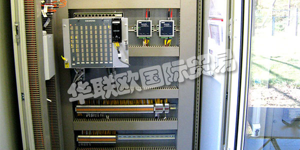 印度AMLOK主要產品：AMLOK水力調速器、閥門、傳感器、過濾器等。AMLOK代表兩位年輕董事總經理Amit Lamba先生和Lokender Singh先生的名字，他們的愿景是為水電行業提供最優質的服務，并幫助新開發商提高他們在可再生能源領域的地位。