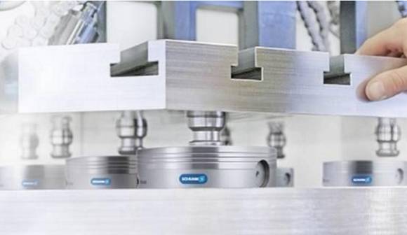 SCHUNK刀具夾持系統(tǒng)對機加工行業(yè)產(chǎn)生了前所未有的革命性影響。?模塊化夾持系統(tǒng)借鑒其優(yōu)勢,它的作用遠(yuǎn)不止于一個參考基準(zhǔn),還提供了包括定位、夾持以及接口通用等功能。這種夾持原理如今被認(rèn)為是提高生產(chǎn)效率的最有效的方法之一,廣泛適用于從小型零件到大型零件,從粗加工到裝配應(yīng)用的各種工藝。作為這一技術(shù)的先驅(qū)以及夾持技術(shù)和抓取系統(tǒng)的領(lǐng)導(dǎo)者,SCHUNK始終致力于開發(fā)新的應(yīng)用領(lǐng)域,并在它的模塊化系統(tǒng)中新增了適用于直接夾持工件以及微小型零件的專業(yè)標(biāo)準(zhǔn)模塊。