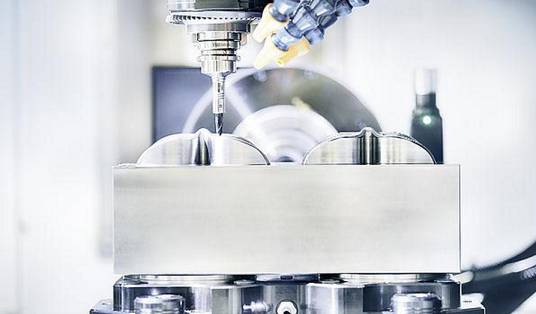 SCHUNK刀具夾持系統(tǒng)對機加工行業(yè)產(chǎn)生了前所未有的革命性影響。?模塊化夾持系統(tǒng)借鑒其優(yōu)勢,它的作用遠(yuǎn)不止于一個參考基準(zhǔn),還提供了包括定位、夾持以及接口通用等功能。這種夾持原理如今被認(rèn)為是提高生產(chǎn)效率的最有效的方法之一,廣泛適用于從小型零件到大型零件,從粗加工到裝配應(yīng)用的各種工藝。作為這一技術(shù)的先驅(qū)以及夾持技術(shù)和抓取系統(tǒng)的領(lǐng)導(dǎo)者,SCHUNK始終致力于開發(fā)新的應(yīng)用領(lǐng)域,并在它的模塊化系統(tǒng)中新增了適用于直接夾持工件以及微小型零件的專業(yè)標(biāo)準(zhǔn)模塊。