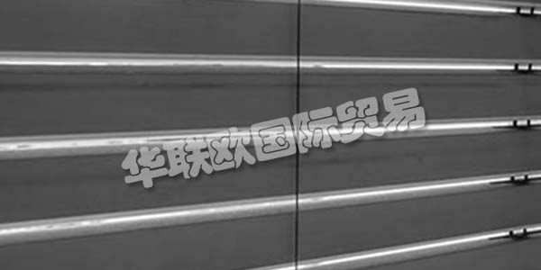 ORLITA公司自1991年開(kāi)始運(yùn)營(yíng)。從一開(kāi)始,他們就在波蘭和全球市場(chǎng)上的防曬領(lǐng)域擁有數(shù)十年的經(jīng)驗(yàn)!他們專業(yè)生產(chǎn)外部百葉窗和其他防曬設(shè)備,如百葉窗,遮陽(yáng)篷和織物百葉窗。根據(jù)“質(zhì)量將自他保護(hù)”的原則,他們專注于高品質(zhì)的產(chǎn)品,有競(jìng)爭(zhēng)力的價(jià)格,同時(shí)使用最好的材料。這導(dǎo)致了廣泛的技術(shù)解決方案和多種顏色。