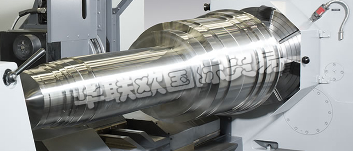 HERKULES車床是集100多年的機床制造經驗、可靠性及應用考量與最先進技術相結合的結果。HERKULES提供各種加工直徑和重量的重型車床，可完成工件直徑從幾厘米，重量幾公斤到直徑3米，重量400噸的加工任務。HERKULES可提供各種范圍的輥環高精度車削和修磨的解決方案。